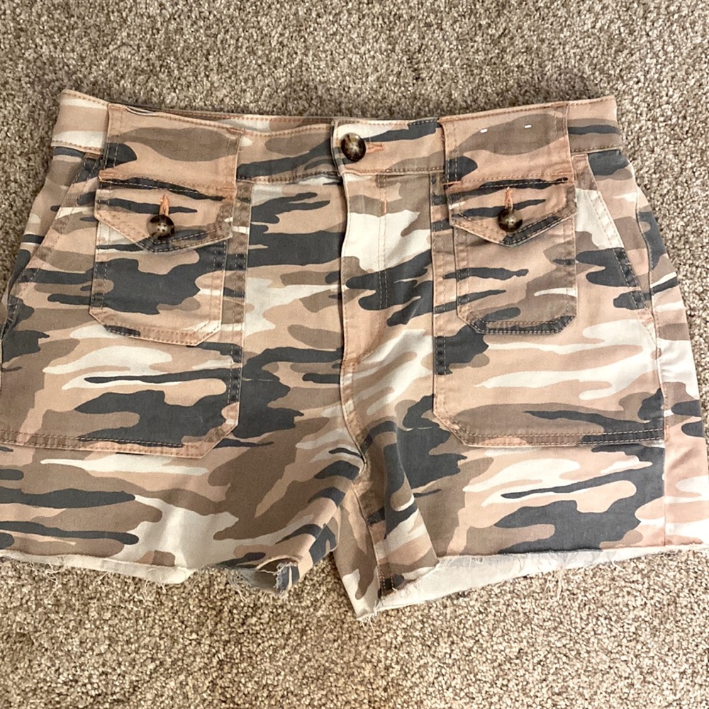 Express camo shorts